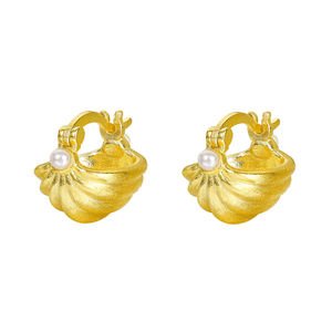 Nueva moda 925 plata esterlina delicada joyería fina 18K chapado en <span class=keywords><strong>oro</strong></span> forma <span class=keywords><strong>de</strong></span> barco perla pendientes <span class=keywords><strong>de</strong></span> aro Vintage para mujer - Product Image 1