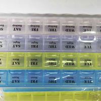 Organisateur de pilules hebdomadaire en plastique, 7 jours, 28 compartiments, couleurs arc-en-ciel, petit format
