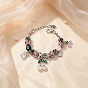 Joias Fanhua, Bracelete em Aço Inoxidável à Prova d'Água, Banho de Ouro, Coração Iridescente com Bola 8, Vendas Quentes no Tiktok - Product Image 3