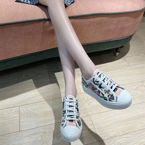 Baskets en toile à semelle épaisse brodées de la marque D-Brand, de luxe et de créateur, mocassins décontractés à imprimé lettres, chaussures de skate style preppy en peau de mouton - Product Image 3