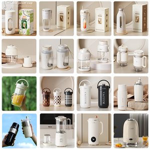 Ceool Mini Licuadora Portátil para Jugo Fresco Recargable por USB Mezclador de Frutas Botella Licuadora Portátil para Smoothies - Product Image 6