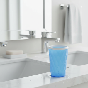 Tazza da bagno Spirella 'Pool' in polipropilene blu, 8 x 8 x 12 cm - Product Image 3