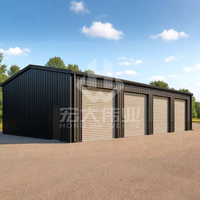 Garage préfabriqué durable pour trois voitures, structure en acier, installation rapide et conception personnalisée pour le stationnement des voitures