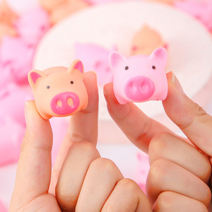 Il simpatico giocattolo rosa per spremere il maialino BB rende i suoni divertenti pizzicare e scherzare con uno sfiato efficace per alleviare lo Stress - Product Image 4