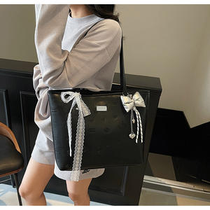 Version coréenne du sac fourre-tout grande capacité à texture pour dames nouvelle mode sac à bandoulière sac fourre-tout en relief populaire - Product Image 3