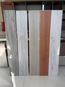 Le revêtement <span class=keywords><strong>de</strong></span> <span class=keywords><strong>sol</strong></span> en PVC à grain <span class=keywords><strong>de</strong></span> bois <span class=keywords><strong>de</strong></span> haute qualité et résistant à l'usure est utilisé <span class=keywords><strong>pour</strong></span> la décoration des sols <span class=keywords><strong>de</strong></span> chambre à coucher. - Product Image 2
