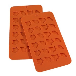 Silicone Leaf Chocolate Molds 21x10.5cm 2 Pieces For Cake Decorating Baking - Product Image 1