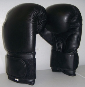 ออกแบบถุงมือมวยของคุณเองญี่ปุ่นหนังน้ำยางพิมพ์ OEM โลโก้ฟิล์มภายในพลาสติกสีคุณลักษณะวัสดุผู้ใหญ่คน SBR - Product Image 5