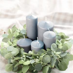 20 بوصة زهور اصطناعية باب أمامي للمنزل نافذة حائط شرفة مزرعة إكليل الأوكالبتوس - Product Image 3