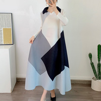Nouvelle Robe Longue Plissée Imprimée pour Femme 2026, Grande Taille, Ample et Élastique, Couleurs Assorties, Style Simple