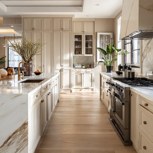 Armoires de cuisine modernes de style américain en bois grainé avec îlot en marbre cascade de luxe et quincaillerie dorée - Product Image 4
