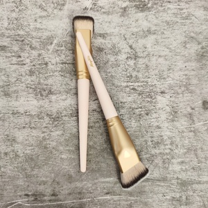 Brocha Rectangular para Base de Maquillaje con Mango de Madera y Pelo Sintético, <span class=keywords><strong>Ultra</strong></span> Suave, para Difuminar, Portátil, para Contorno Facial y Sombras - Product Image 1