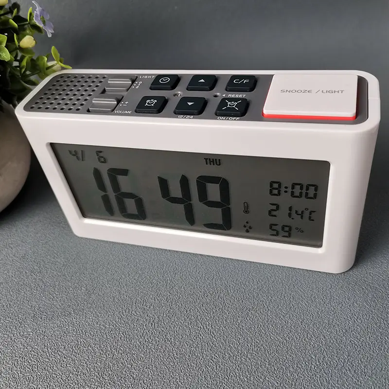 Best Selling Portable 3AAA Battery Digital Alarm Clock Lcd Display Temperature Clocks Snooze Night Light With Date
