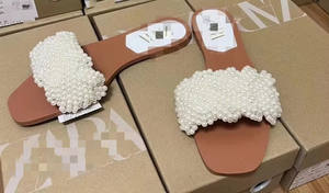 Sandalias de exterior nuevas de primavera para mujer 2025, plataforma plana de cuero de microfibra tejido con perlas blancas, cierre deslizante, tendencia de moda para - Product Image 6