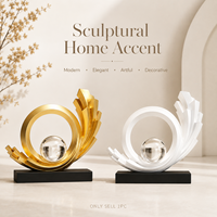 Sculpture abstraite d'art moderne en résine, décoration de salon, accessoires de décoration de bureau, ornement de bureau, statue dorée, décoration de la maison