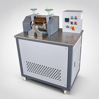 Kunststoff-Pelletiermaschine Automatischer Materialmischer Zweiwalzenmühle Automatische Misch- und Granuliermaschine CE ISO