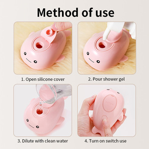 Cepillo de Masaje y Peine Pulverizador Recargable de Lujo Little Whale, de ABS y TPR, Herramienta de Baño de Vapor para Eliminar el Cabello Suelto - Product Image 3