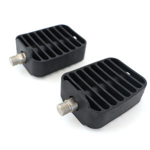 Pédales de kayak de surf avec axe en acier inoxydable 304 et nylon, coque en HDPE, résistance à la corrosion et à la glisse - Product Image 1