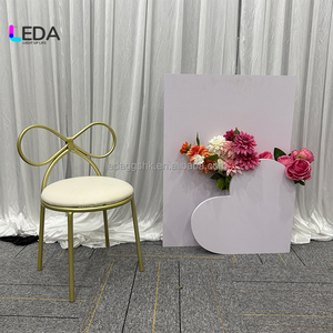 Letrero de Bienvenida Personalizado LEDA de Acrílico Blanco para Bodas, Decoración de Entrada, Fiestas de Cumpleaños y Eventos Especiales - Product Image 1