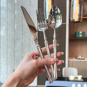 DF BC Fashion Nouveauté Spéciale – Couverts en Acier Inoxydable à Manche Martelé : Couteau de Table, Couteau à Steak, Fourchettes de Table, Fourchettes à Dessert – Personnalisables - Product Image 2
