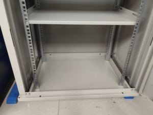 Armoire de serveur à montage mural extérieur haute performance Armoire murale réseau à coût élevé en stock - Product Image 5