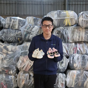 Chaussures d'Occasion pour Enfants en Gros, Balles de Vêtements d'Occasion Bébé et Mixte, Meilleure Qualité à Prix Abordable pour le Kenya - Product Image 5