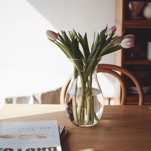 Jarrón de cristal de estilo Ins minimalista moderno <span class=keywords><strong>para</strong></span> decoración de sala de estar diseño de cintura de alto valor <span class=keywords><strong>para</strong></span> ranúnculos <span class=keywords><strong>tulipanes</strong></span> Feng - Product Image 2