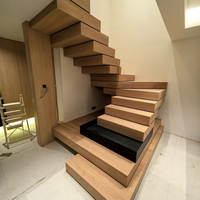 Escalier modulaire empilé sur mesure, escalier flottant moderne en forme de L pour l'extérieur, avec bois massif pour projet de villa de luxe ou appartement