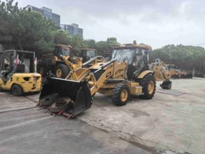 Chargeuse-pelleteuse CAT 420F d'occasion, 420F d'occasion, chargeuse CAT Caterpillar 420F à vendre - Product Image 2