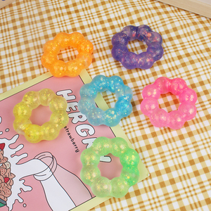 Pulsera de Plástico Colorida con Forma de Maltitol, Juguete Antiestrés Divertido para Niños de 2 a 4 Años, Juguete Blandito al por Mayor - Product Image 1