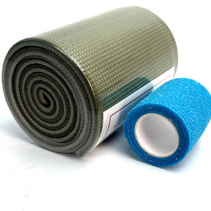 Attelle d'urgence universelle en aluminium enroulée pour le sport, avec ruban adhésif auto-adhésif - Product Image 1