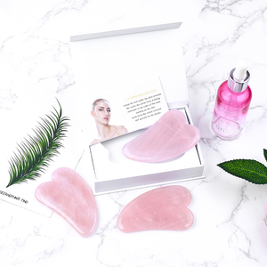 Logo personalizzato vero naturale di cristallo rosa a forma di V massaggiatore <span class=keywords><strong>viso</strong></span> Guasha all'ingrosso rosa quarzo giada <span class=keywords><strong>pietra</strong></span> faccia Gua Sha strumento per la cura della pelle Gua Sha - Product Image 6