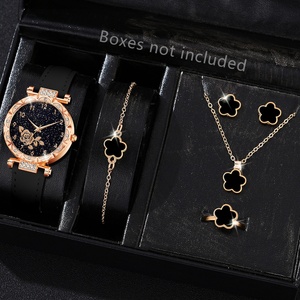 Ensemble de montres élégantes pour femmes, ensemble de bijoux à fleurs rouges, montre-bracelet à quartz pour femmes, collier, boucles d'oreilles, bague, ensemble cadeau - Product Image 1