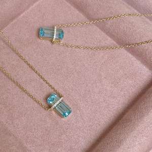 Kalung batu Topas biru Modern rapi dan rapi serta bisa dipakai dengan berbagai kostum - Product Image 1