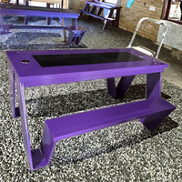 Banc solaire intelligent avec table pour espace public City Street Shelter