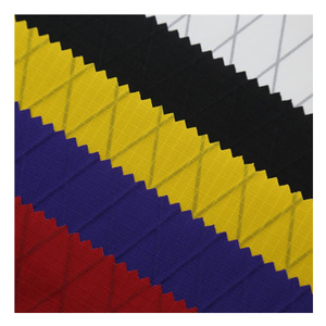 Nylon XPAC 210D Nylon X-PAC laminato a tre strati tessuto resistente all'abrasione resistente all'abrasione <span class=keywords><strong>per</strong></span> il pacchetto di arrampicata <span class=keywords><strong>tela</strong></span> <span class=keywords><strong>per</strong></span> veline - Product Image 2