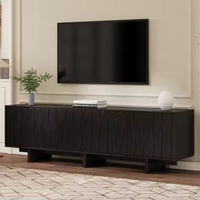 Meuble TV contemporain en bois grainé vintage avec portes ondulées, compatible avec les téléviseurs de 75 pouces, console multimédia pour salon, rangement, base robuste