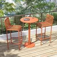 Ensemble table et chaises en fer de design moderne pour usage extérieur, mobilier commercial durable