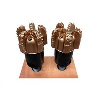 Foret PDC 8 1/2 pouces à cinq lames et double rangée de coupeurs, conçu pour les projets de forage de puits d'eau et de puits pétroliers.