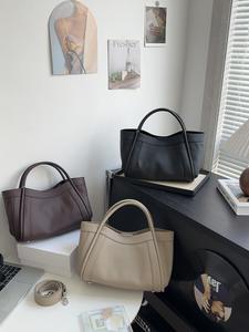 Nuove Borse <span class=keywords><strong>a</strong></span> Spalla e <span class=keywords><strong>a</strong></span> <span class=keywords><strong>Mano</strong></span> da Donna 2025 in Pelle Grande Capacità <span class=keywords><strong>Blu</strong></span> Vegetale - Product Image 6