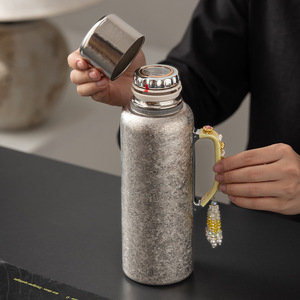 Titanium <b>Thermos</b> With Temperature Display 12-24 Hours Insulation Office <b>Tea</b> Kettle Hand Grip Design - Product Image 3