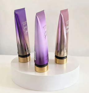 <span class=keywords><strong>Brume</strong></span> parfumée <span class=keywords><strong>Victoria</strong></span> Original et déodorant <span class=keywords><strong>Secret</strong></span> 250 ml Parfum pour femmes Parfum authentique luxueux <span class=keywords><strong>Brume</strong></span> corporelle en gros - Product Image 4