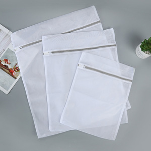 أكياس غسيل رياضية من قماش البوليستر الشبكي بوزن 60 جرام/متر مربع بأحجام مختلفة بالجملة - Product Image 2