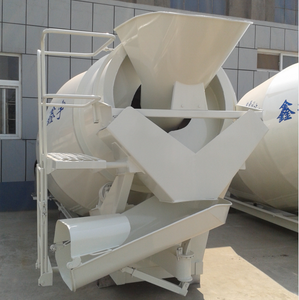 Camion malaxeur à béton autonome 4 mètres cubes avec cuve de malaxeur séparée à vendre - Product Image 4