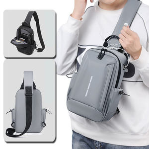 Bolso Bandolera de Pecho Oxford Negro Resistente al Agua con Logotipo Personalizado de Alta Calidad para Hombre - Product Image 3