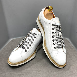 Chaussures décontractées en cuir 2026, chaussures pour hommes, chaussures quotidiennes en cuir véritable à semelle épaisse, chaussures tendance à motif crocodile. - Product Image 3