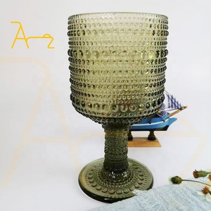 أواني زجاجية بتصميم منقوش ، أواني زجاجية ملونة ، كوب ماء منحوت - Product Image 4