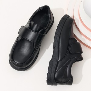 Nieuwe jongens zwarte schoolschoenen groothandel bulk fabriek OEM custom kinderschoenen met klittenbandsluiting van leer - Product Image 6