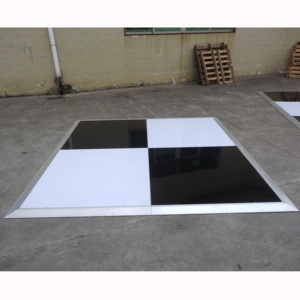Pista de baile portátil de madera entrelazada de 4x4 pies para decoración de bodas - Product Image 1