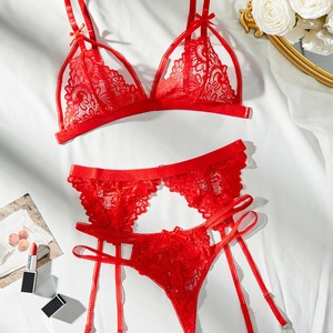 Lencería de encaje bordada con lazo estilo europeo y americano, calcetines colgantes, conjunto de tres piezas de ropa interior femenina, gran venta. - Product Image 1
